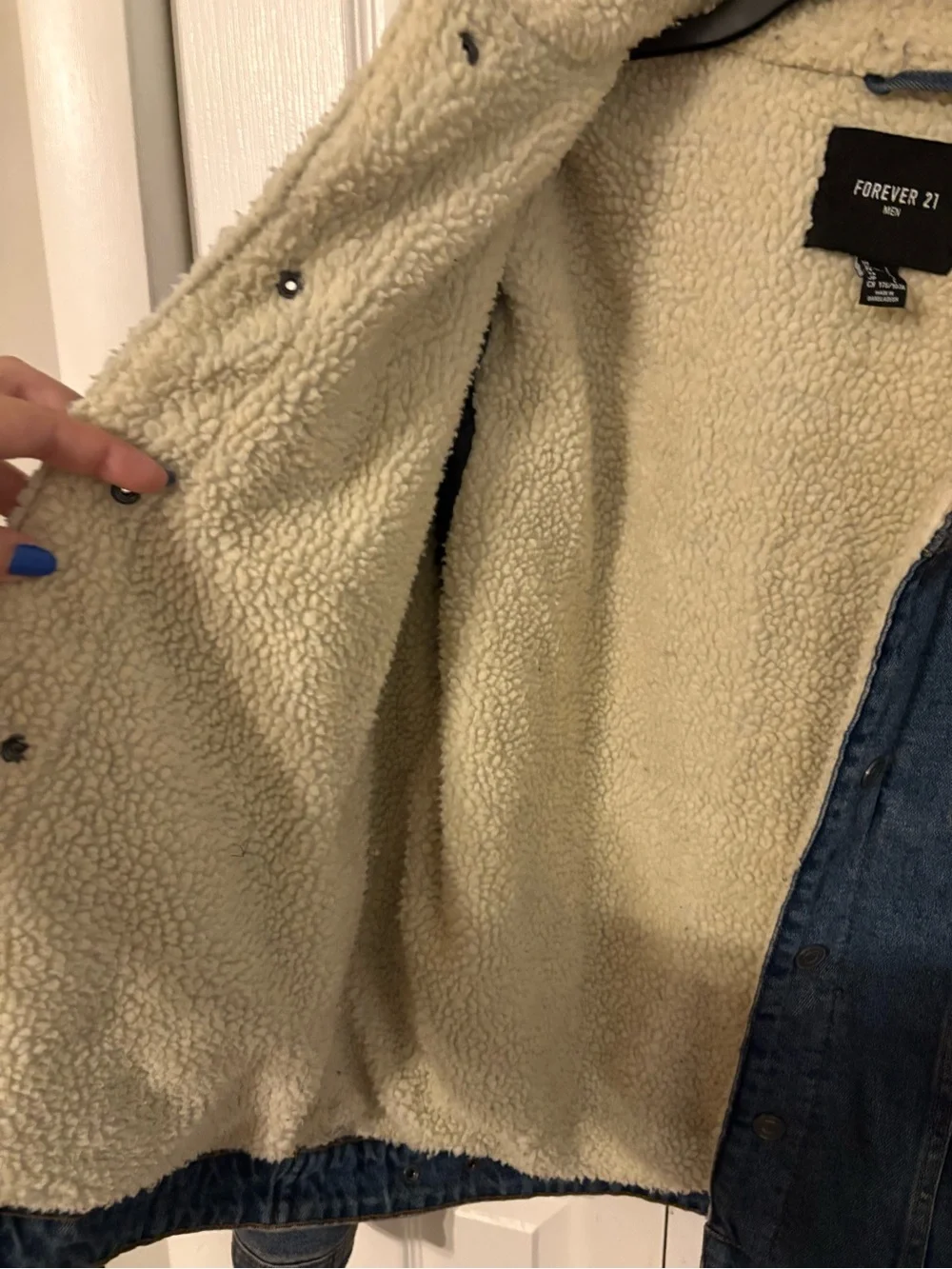 Forever 21 Men Sherpa-Lined Jacket in Cream with Dark Blue Trim